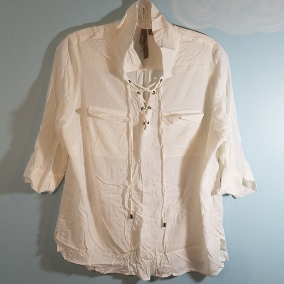 White Penningtons pullover top with tie front 1X - Picture 2 of 4